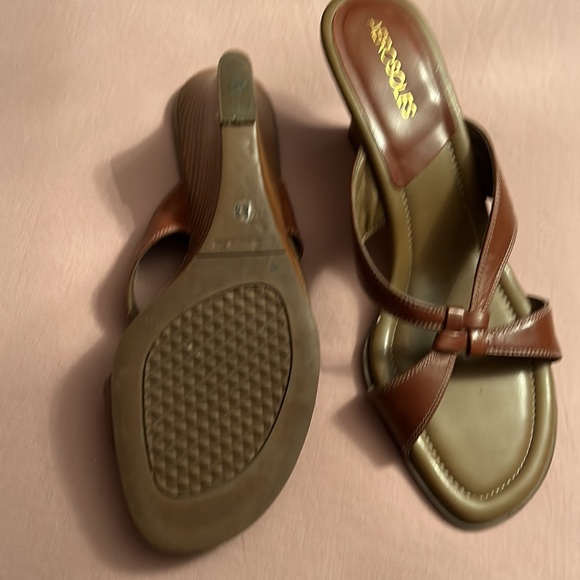 Aerosols Wedge Slandals - Picture 2 of 5